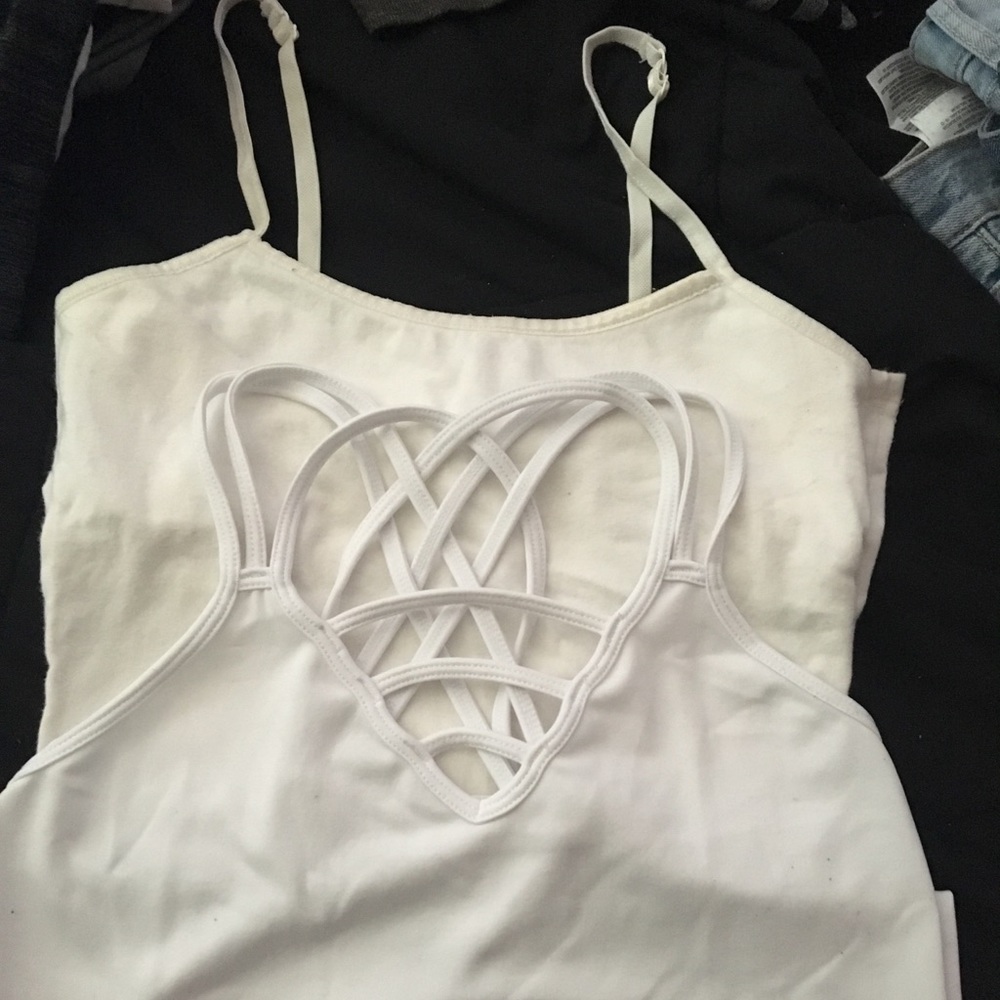 2 White camisoles